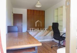 3 Bedrooms in Laranjeiras - Prestige Rental, Lisbon 3 Bedrooms in Laranjeiras - Prestige Rental, Lisbon