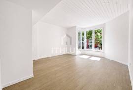 T2 on Av. de Biarritz, Monte Estoril – next to the beach T2 on Av. de Biarritz, Monte Estoril – next to the beach