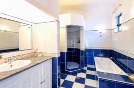 Charming 4-bedroom villa with panoramic sea views near Santa Barbara de Nexe Charming 4-bedroom villa with panoramic sea views near Santa Barbara de Nexe