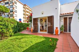 3 Bedroom Villa with Garden and Large Terraces in Vilamoura 3 Bedroom Villa with Garden and Large Terraces in Vilamoura