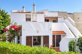 3 Bedroom Villa with Garden and Large Terraces in Vilamoura