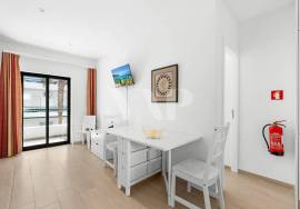 Renovated 1+1 Bedroom Apartment with Swimming Pool, 50m from Quarteira Beach Renovated 1+1 Bedroom Apartment with Swimming Pool, 50m from Quarteira Beach
