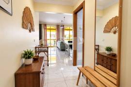 Renovated 0+2 Bedroom Apartment 100m from the Beach with Pool, Quarteira Renovated 0+2 Bedroom Apartment 100m from the Beach with Pool, Quarteira