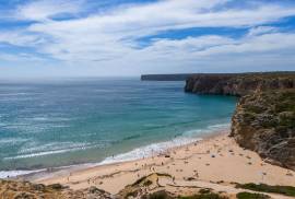 Beautifully Renovated Traditional Cottage in the Heart of Sagres