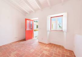 Beautifully Renovated Traditional Cottage in the Heart of Sagres