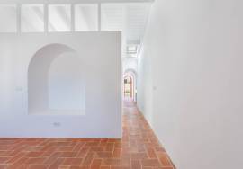 Beautifully Renovated Traditional Cottage in the Heart of Sagres