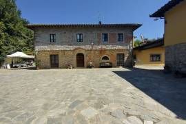 Luxury Estate & Canine Business for Sale In Terranuova Bracciolini Tuscany Italy Luxury Estate & Canine Business for Sale In Terranuova Bracciolini Tuscany Italy