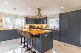 Luxury 5 Bed Detached Home for Sale In Barnett Way, Bierton, Aylesbury United Kingdom
