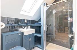 Luxury 5 Bed Detached Home for Sale In Barnett Way, Bierton, Aylesbury United Kingdom