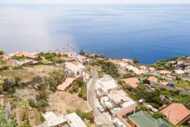 Building Land with Definitive Sea View