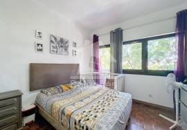 3 bedroom apartment with good areas located on 25 de Abril in Portimão