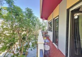 3 bedroom apartment with good areas located on 25 de Abril in Portimão