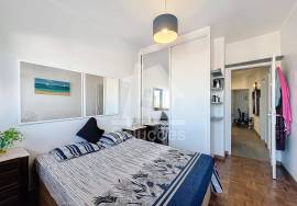 3 bedroom apartment with good areas located on 25 de Abril in Portimão