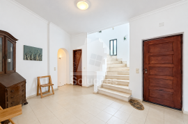 3 Bedroom Villa for Rent with Garden, Terrace and Parking for 2 Cars