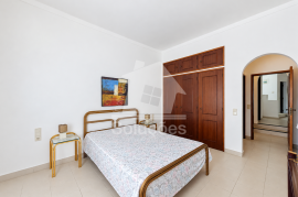 3 Bedroom Villa for Rent with Garden, Terrace and Parking for 2 Cars