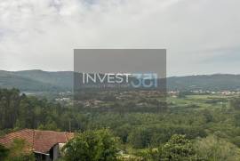 Ruin in Covas, Cerveira with land and stunning mountain views
