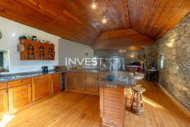 Villa with mountain views in Gondar and Orbacém Villa with mountain views in Gondar and Orbacém