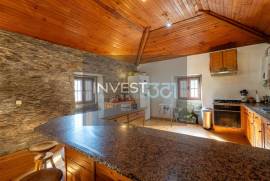 Villa with mountain views in Gondar and Orbacém Villa with mountain views in Gondar and Orbacém