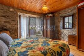 Villa with mountain views in Gondar and Orbacém Villa with mountain views in Gondar and Orbacém