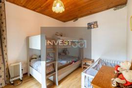 Villa with mountain views in Gondar and Orbacém Villa with mountain views in Gondar and Orbacém