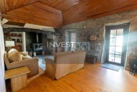 Villa with mountain views in Gondar and Orbacém Villa with mountain views in Gondar and Orbacém