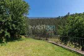 Villa with mountain views in Gondar and Orbacém Villa with mountain views in Gondar and Orbacém