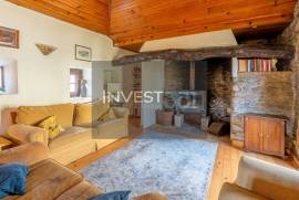 Villa with mountain views in Gondar and Orbacém Villa with mountain views in Gondar and Orbacém