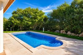 Algarve Refuge: 3 Bedroom Villa with Land and Pool in Boliqueime Algarve Refuge: 3 Bedroom Villa with Land and Pool in Boliqueime