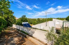 Algarve Refuge: 3 Bedroom Villa with Land and Pool in Boliqueime Algarve Refuge: 3 Bedroom Villa with Land and Pool in Boliqueime
