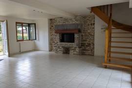 Houses for sale - 4 rooms - 103 m2 - TREAL - (56140)