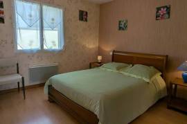 Houses for sale - 6 rooms - 98 m2 - GUILLAC - (56800) Houses for sale - 6 rooms - 98 m2 - GUILLAC - (56800)