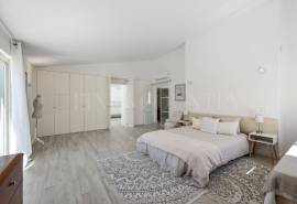 Alvor – Exceptional golf front 5 bedroom villa with pool
