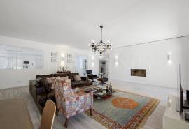 Alvor – Exceptional golf front 5 bedroom villa with pool