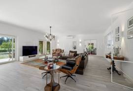 Alvor – Exceptional golf front 5 bedroom villa with pool