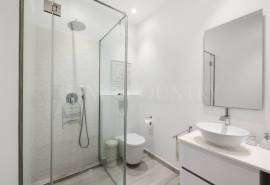 Alvor – Exceptional golf front 5 bedroom villa with pool
