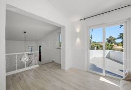 Alvor – Exceptional golf front 5 bedroom villa with pool