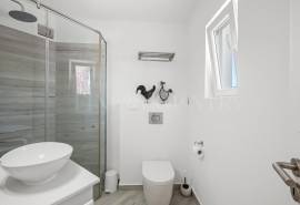 Alvor – Exceptional golf front 5 bedroom villa with pool