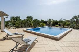 Tavira – 2-bedroom country property with pool, garage and landscaped garden Tavira – 2-bedroom country property with pool, garage and landscaped garden