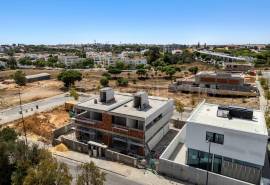 Gambelas, Faro - New semi-detached 4-bedrooms villa