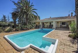 Carvoeiro - Algarve quinta on large plot with sea views close to Carvoeiro