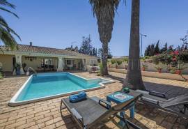 Carvoeiro - Algarve quinta on large plot with sea views close to Carvoeiro