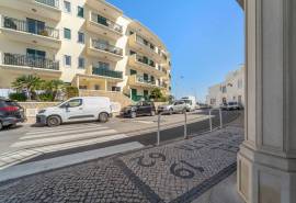 Albufeira – 2-bedroom apartment with sea views and pool