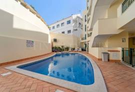 Albufeira – 2-bedroom apartment with sea views and pool