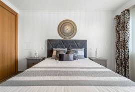 Albufeira – 2-bedroom apartment with sea views and pool
