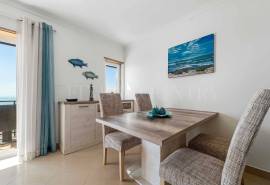 Albufeira – 2-bedroom apartment with sea views and pool