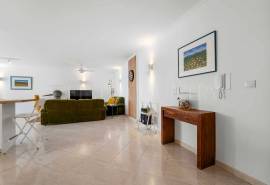 Albufeira – Central 2+1-bedroom apartment with parking, lift and balcony