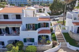 Carvoeiro - Immaculate 2-bedroom townhouse with sea and golf views Carvoeiro - Immaculate 2-bedroom townhouse with sea and golf views