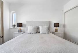 Boliqueime – 4-bedroom villa with pool, garage and large basement
