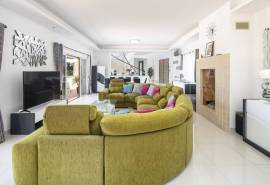 Carvoeiro - Vale da Pinta - Stunning 5-bedroom villa on a large plot with pool and golf views