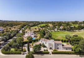 Carvoeiro - Vale da Pinta - Stunning 5-bedroom villa on a large plot with pool and golf views